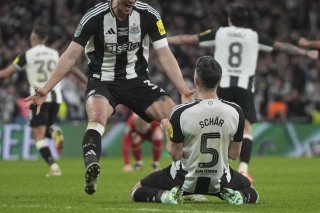 Fabian Schär buteur pour la cinquième fois cette saison en championnat. KEYSTONE/AP/ALASTAIR GRANT